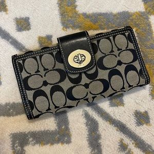Coach wallet